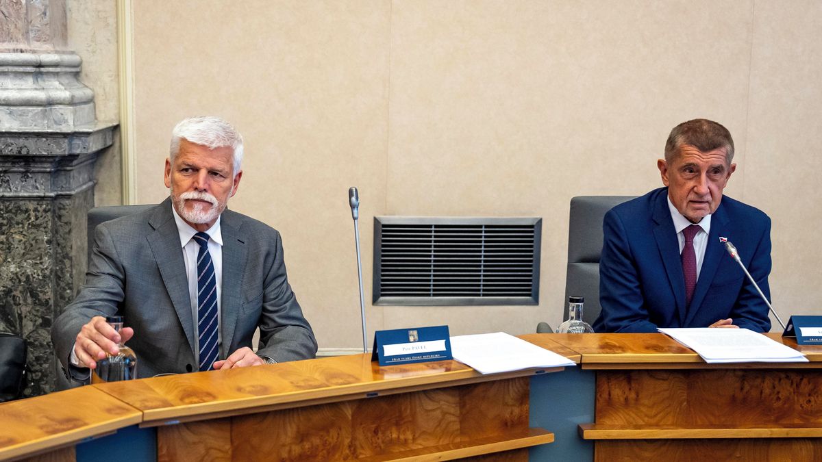 Pavel se na jednání Bezpečnostní rady státu setkal s Babišem