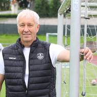 František Souček, otec fotbalového reprezentanta Tomáše Součka, ve Slovanu Havlíčkův Brod působí jako trenér i člen výboru. Doufá, že se mladí fotbalisté co nejdřív dočkají rozšíření fotbalového areálu.