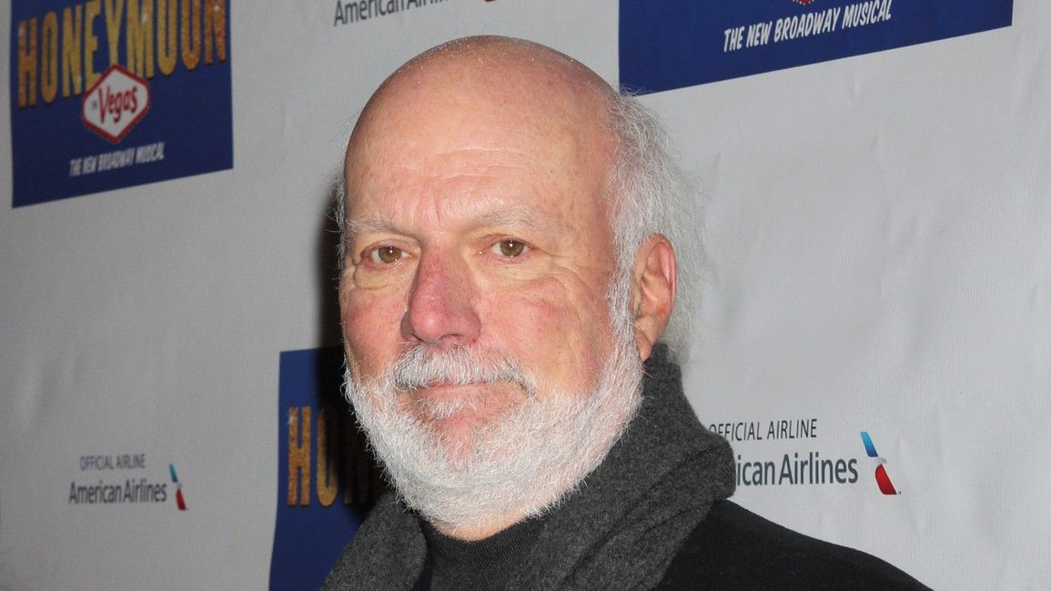 Zemřel James Burrows