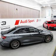 RS3 Competition limited je oslavou 50 let pětiválcových modelů Audi.