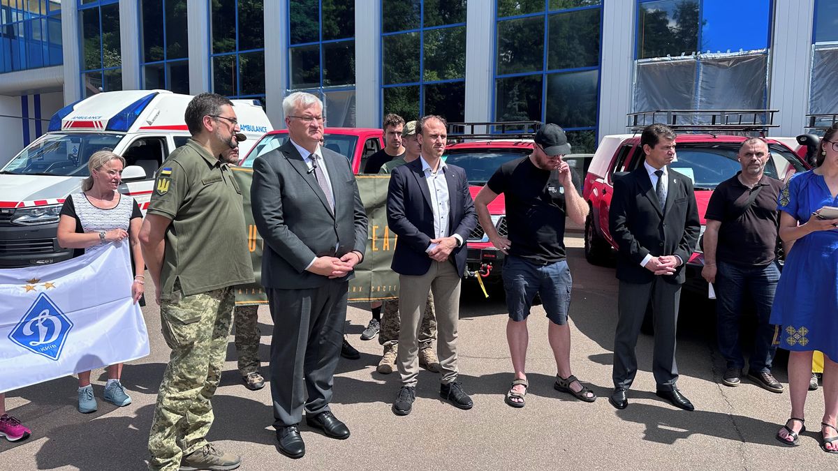 Ukrajinský ministr zahraničí exkluzivně pro Novinky: Pokud chceme mír, teď je čas na rázné kroky