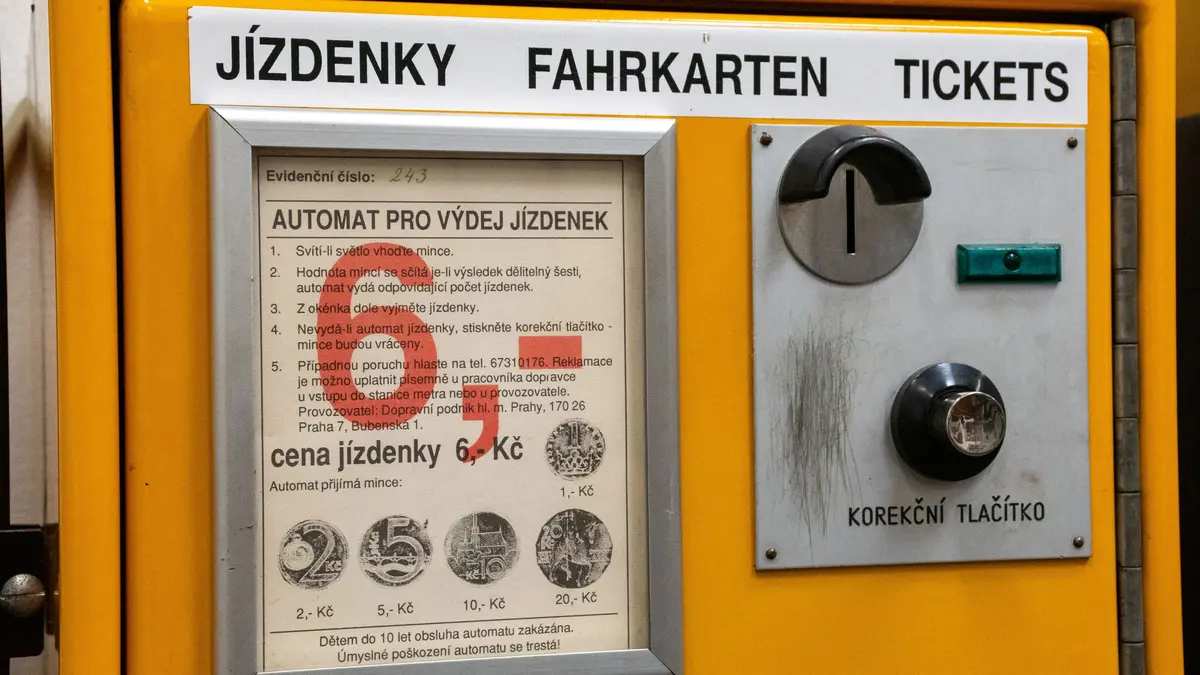 Poslední „štípnutí lístku“ v každém spoji se v Praze odehrálo před 30 lety