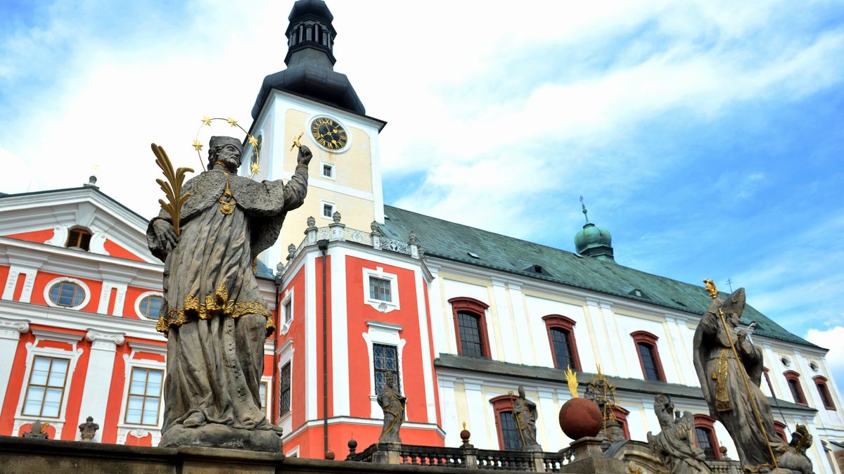 Spor o zisk z prohlídek v broumovském klášteře, benediktini začali nabízet prohlídky sami