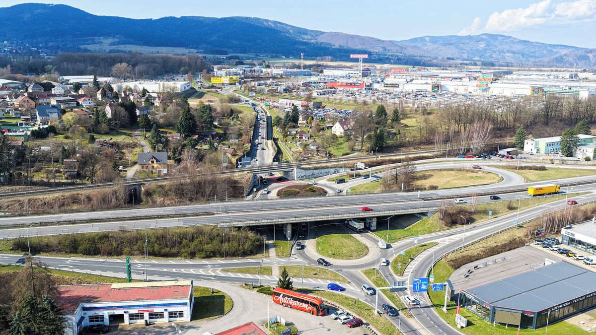 Řidiče čeká na průtahu Libercem od července další omezení