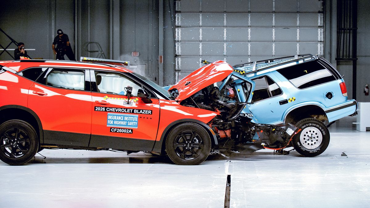 Děsivý crashtest ukazuje, jak se změnila bezpečnost aut za 30 let
