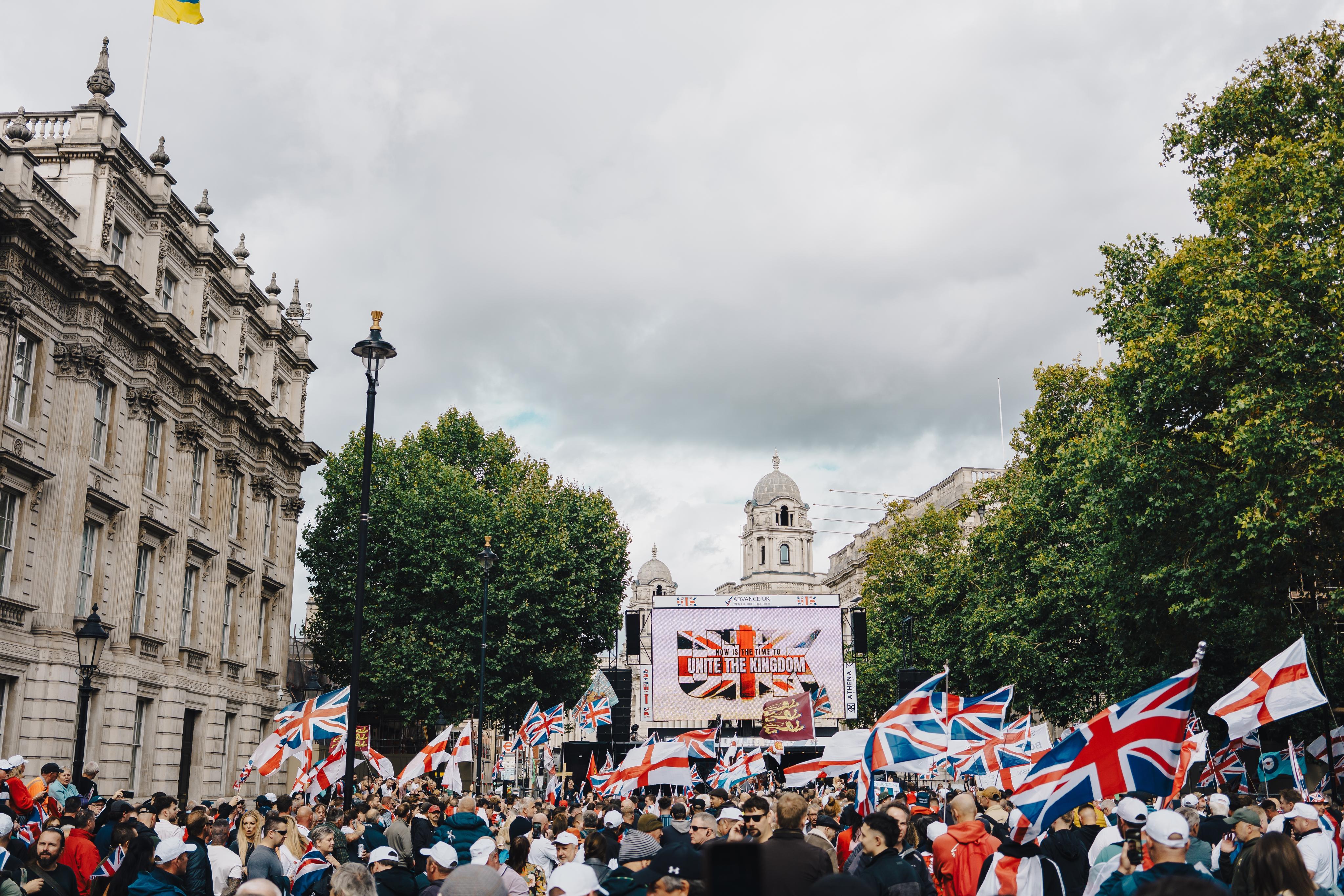 Británii tíží dopady brexitu. Návrat do celní unie ji nespasí, varují ekonomové