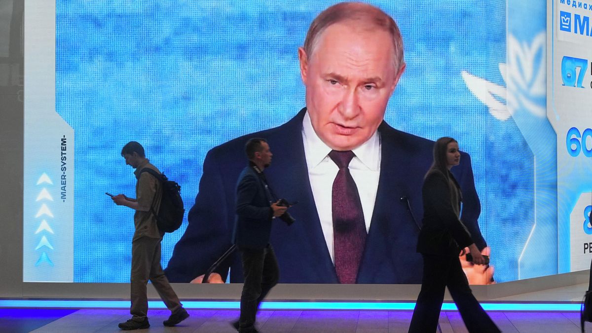 Ruští jestřábi naléhají na Putina, aby na Ukrajině přitvrdil. Mluví o jaderných zbraních