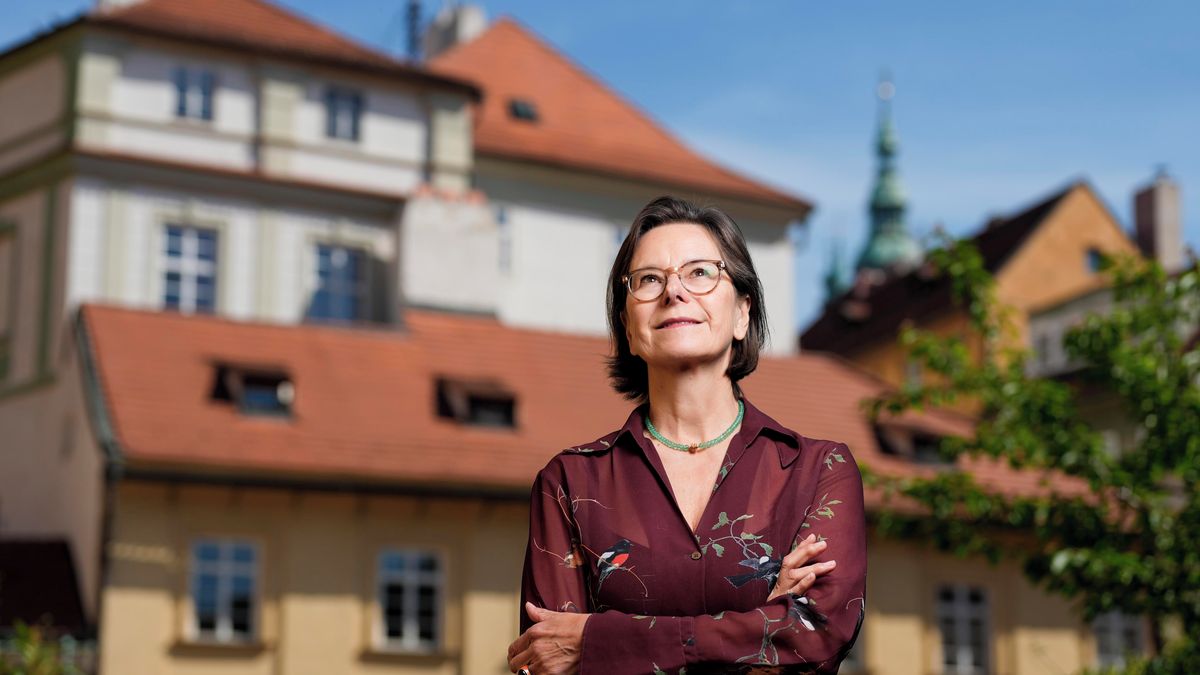 LITERÁRNÍ ESA: Mám celou bednu příběhů svých předků, říká Monika Czernin