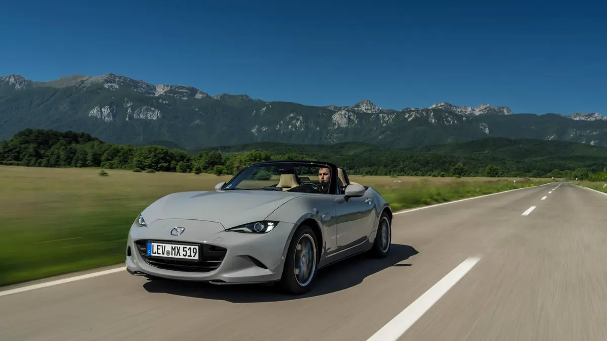 Mazda modernizovala evropskou MX-5, nabídne lepší 