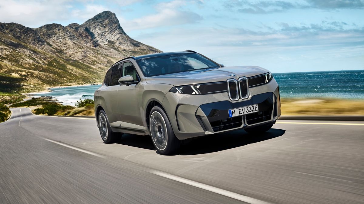 BMW X5 přijíždí v nové generaci, má odvážný design a pět typů pohonu