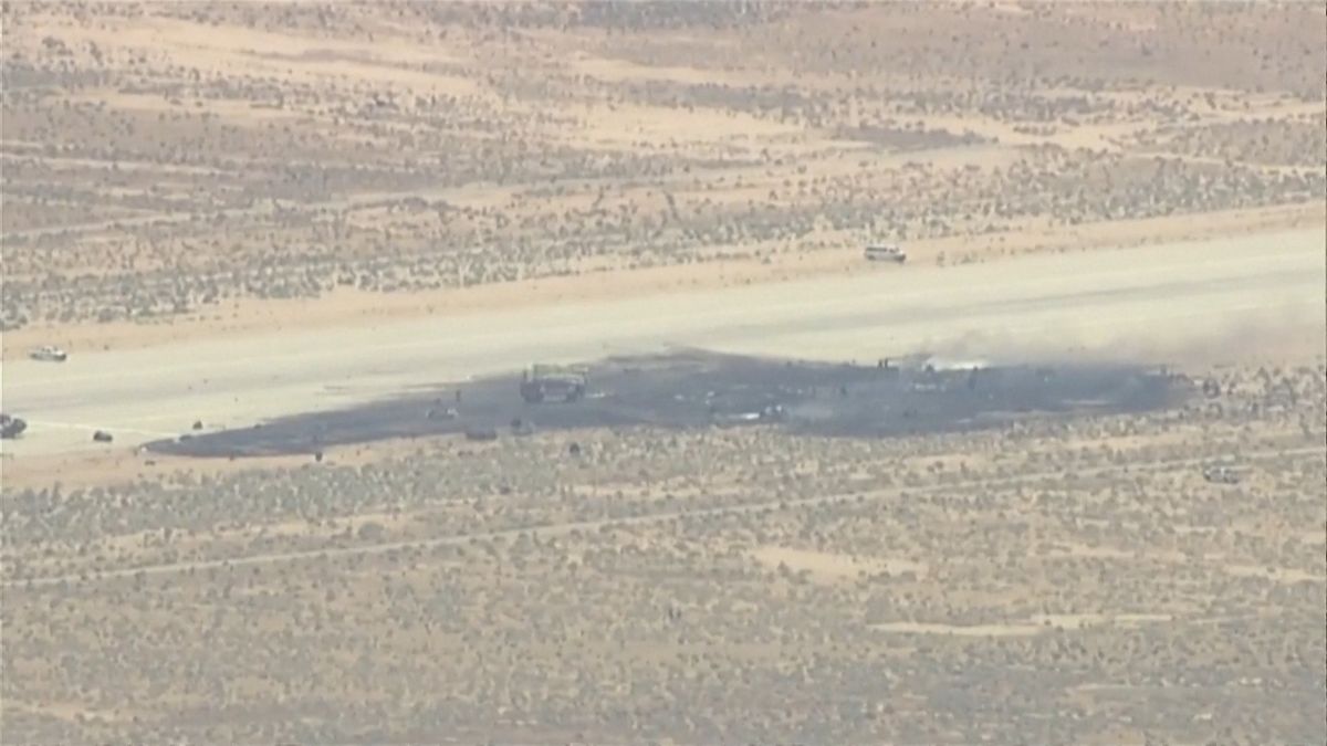 V Kalifornii se zřítil strategický bombardér B-52