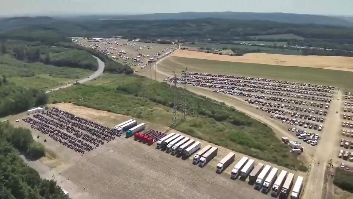 Desítky diváků motocyklové Grand Prix v Brně kolabovaly z horka