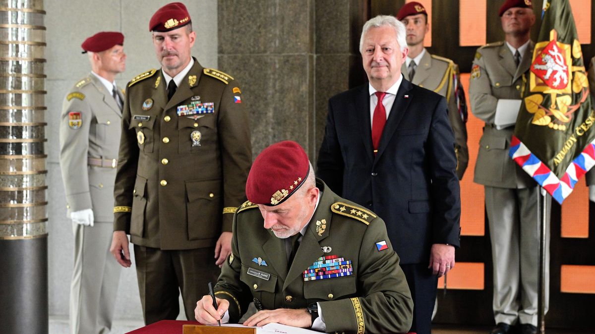 Česká armáda chce studovat bojové zkušenosti našich vojáků, píší Ukrajinci