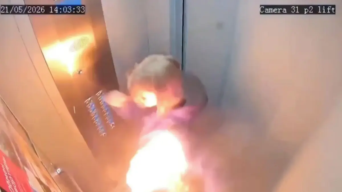 Drama ve výtahu 17patrového domu v Rusku. Ženě se v kabelce 