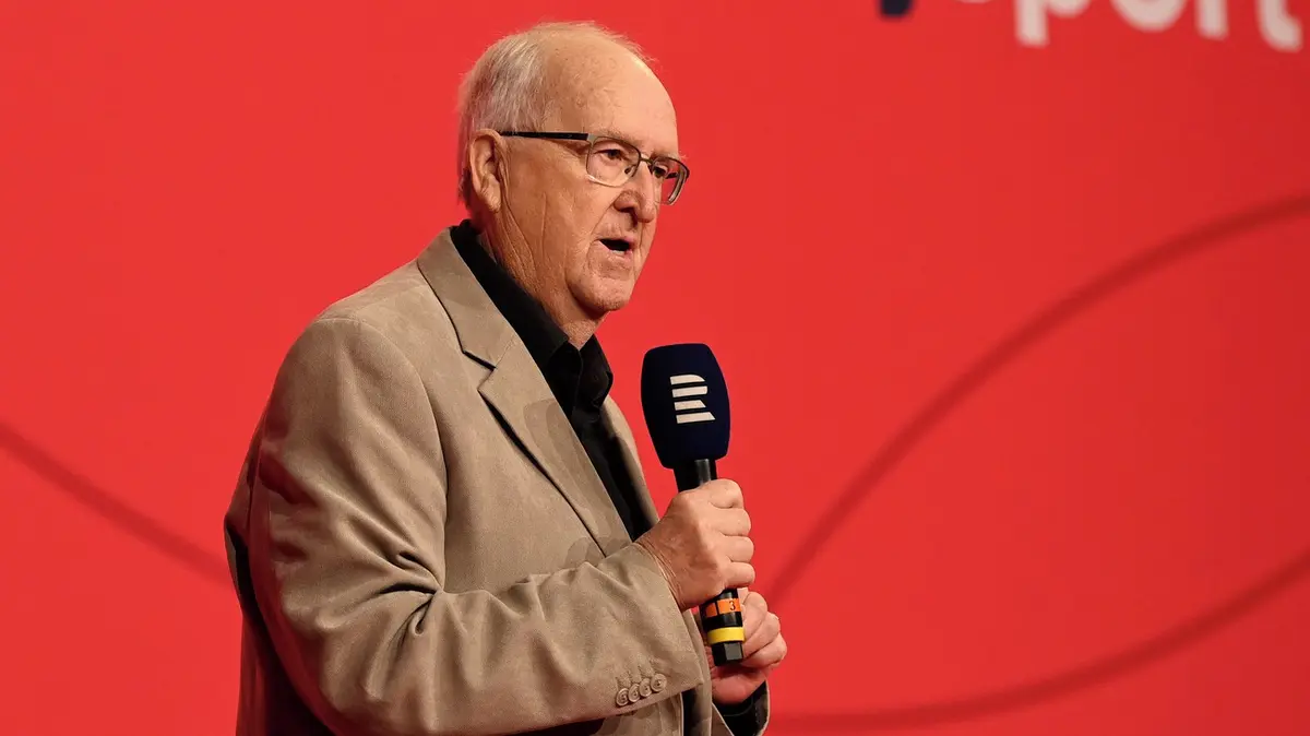 Zemřel rozhlasový novinář a publicista Karel Tejkal