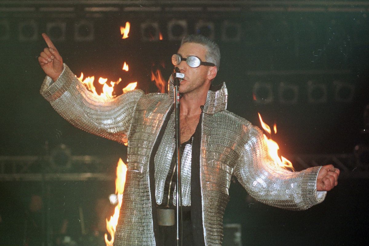 SEX, STORY, ROKENROL: Rammstein inspirovalo k názvu letecké neštěstí