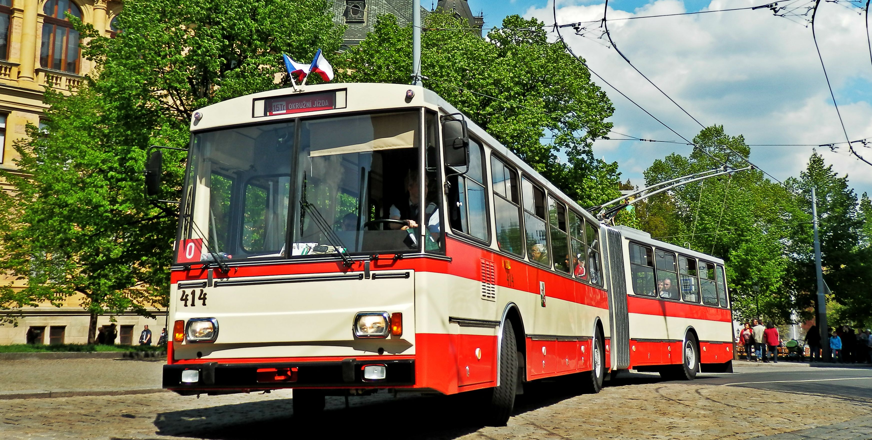 Plzeň spustí trolejbusovou retro linku. Jízda bude stát stokrát víc než za Husáka