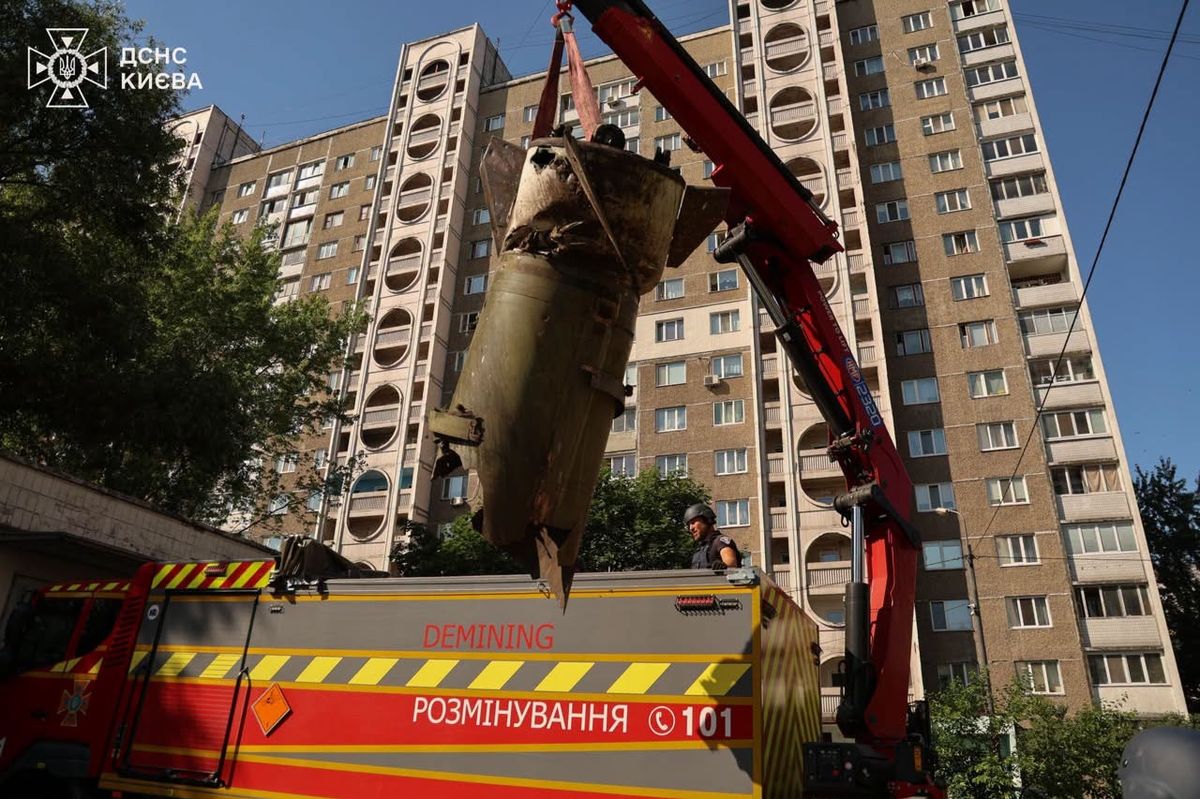 Rusové vyslali rakety a drony na Ukrajinu, 36 zraněných