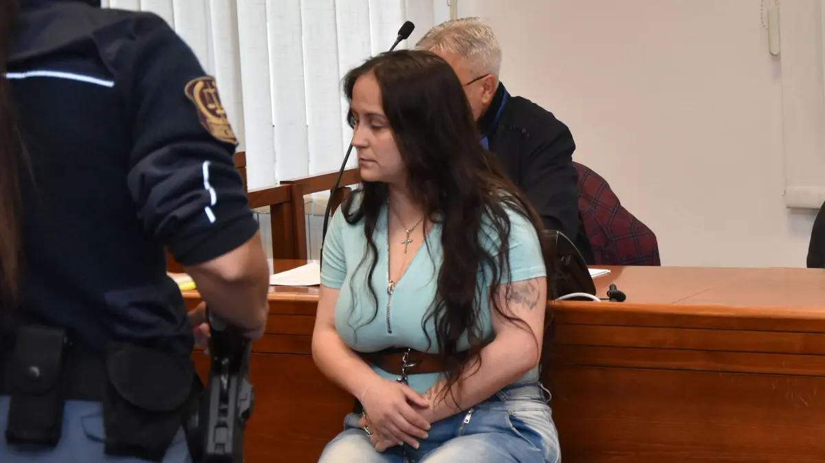 Muže, s nímž chtěla žít, bodla do břicha. Soud ženě ze Vsetínska potvrdil 13 let