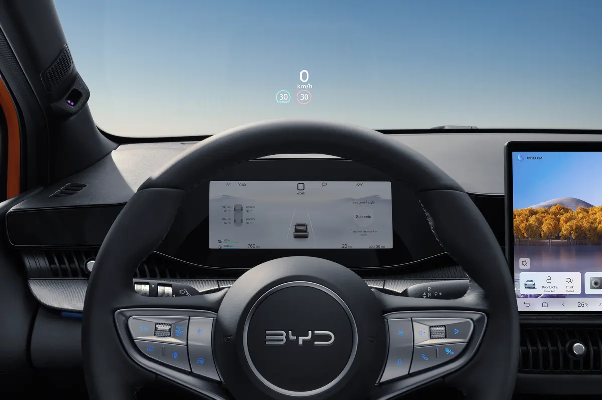 Čínská automobilka BYD vykázala první čtvrtletní růst zisku po více než roce