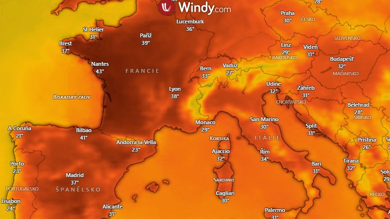 Evropu sežehne tepelná kupole, horko dorazí i do Česka