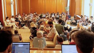 V Paříži otevřeli ochlazovací místnosti pro veřejnost