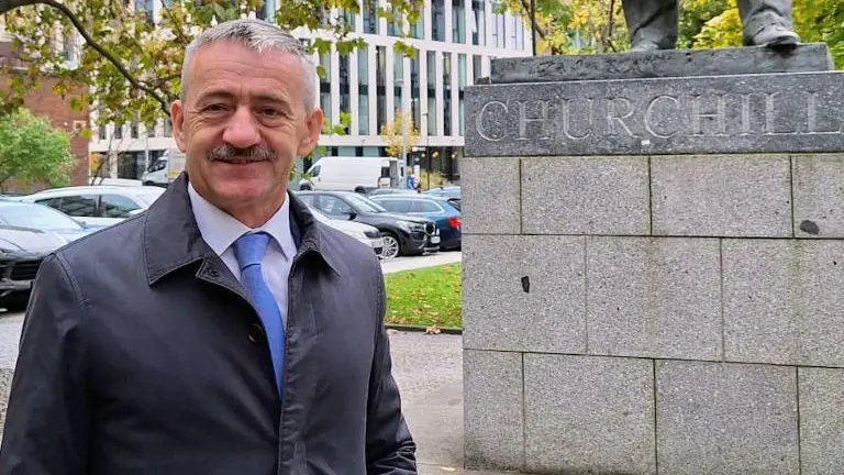 Domluv mu, nebo budeš mít ostudu. Starosta Domažlic čelil vý