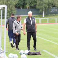 Trenér František Souček při zápase juniorky FC Slovan Havlíčkův Brod.