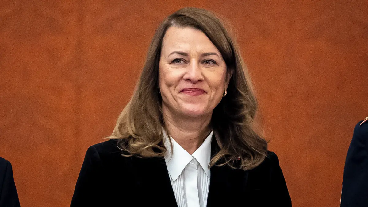 Odbory na úřadu vlády vyhlásily na pátek stávku