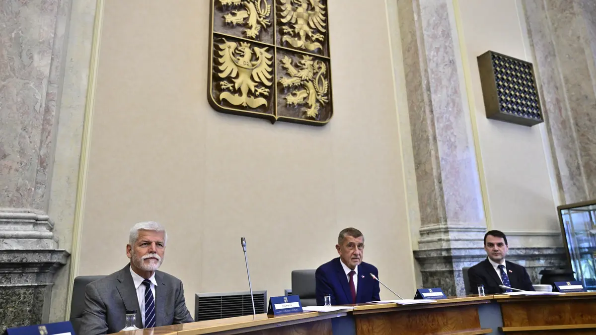 Prezident Pavel si přišel na vládu vyjasnit pozice