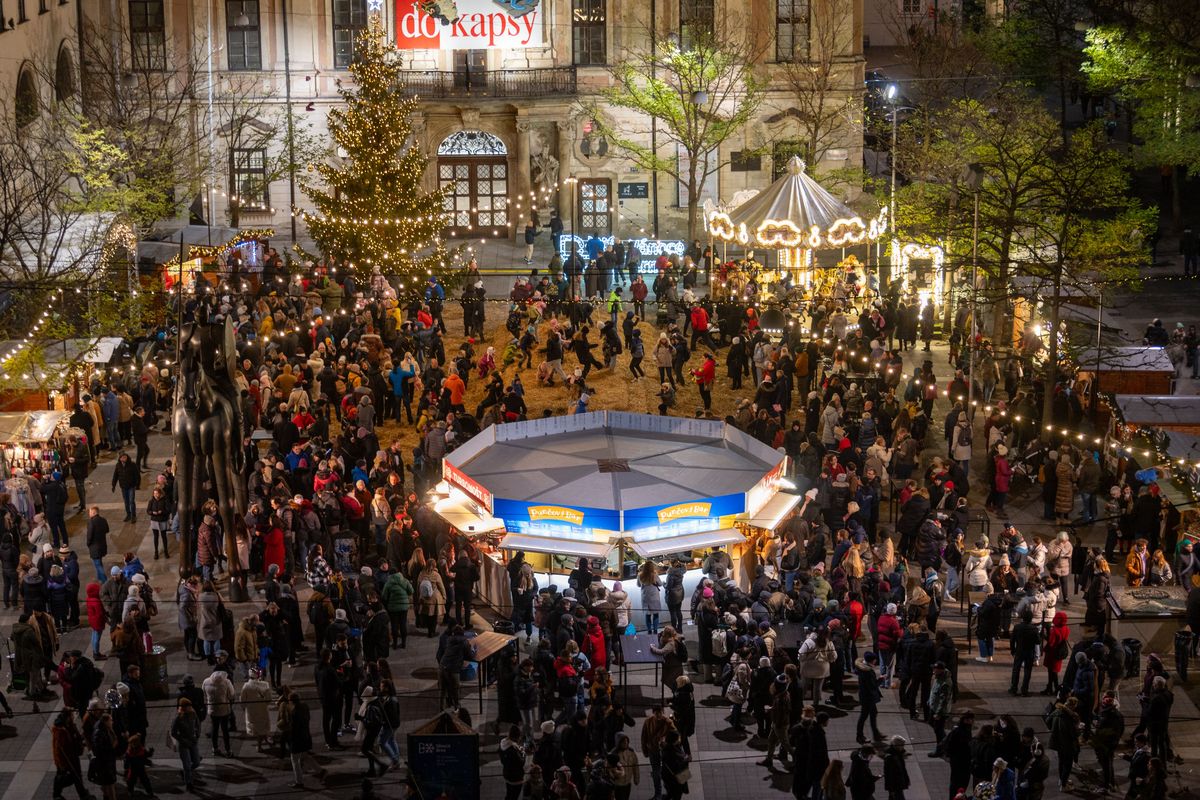 Největší zájem byl při dražbě vánočních stánků o místa s prodejem alkoholu