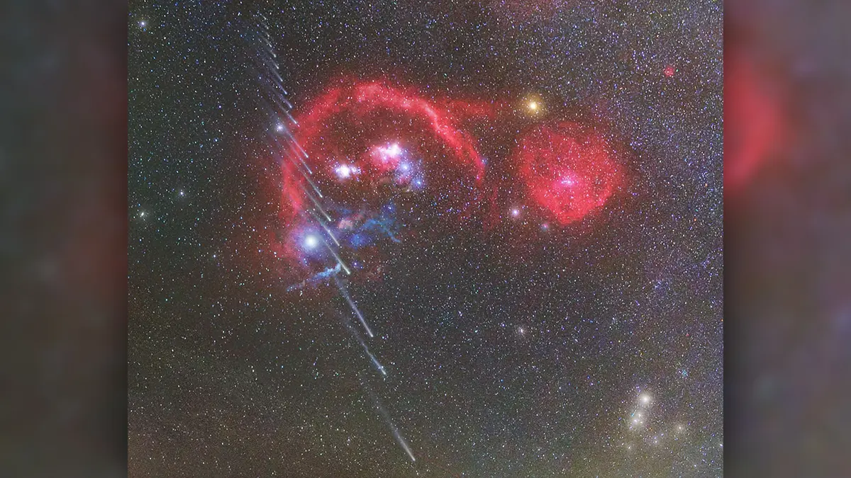 Kometa v průběhu času. NASA ocenila ojedinělý snímek českých