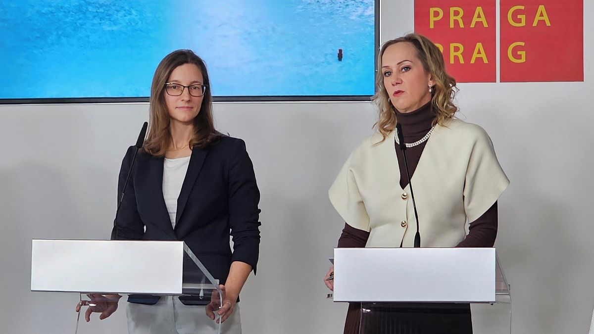 Piráty v Praze opustila po konopném aktivistovi Veverkovi i náměstkyně primátora Komrsková