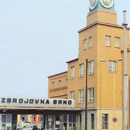 Historie značky Zetor začala ve Zbrojovce Brno. Právě zde vznikl po druhé světové válce první traktor Zetor 25, který odstartoval výrobu zemědělské techniky pod touto značkou. Název vznikl spojením písmene „Z“ jako Zbrojovka a koncovky slova traktor.