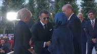 Faux pas, nebo moderní etiketa? Macronův polibek ruky Erdoganovy choti budí na sítích rozruch