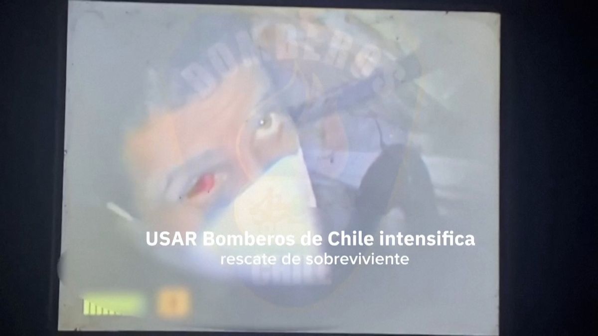Operace Zázrak. Záchranáři vyprošťují živého člověka týden po zemětřesení ve Venezuele