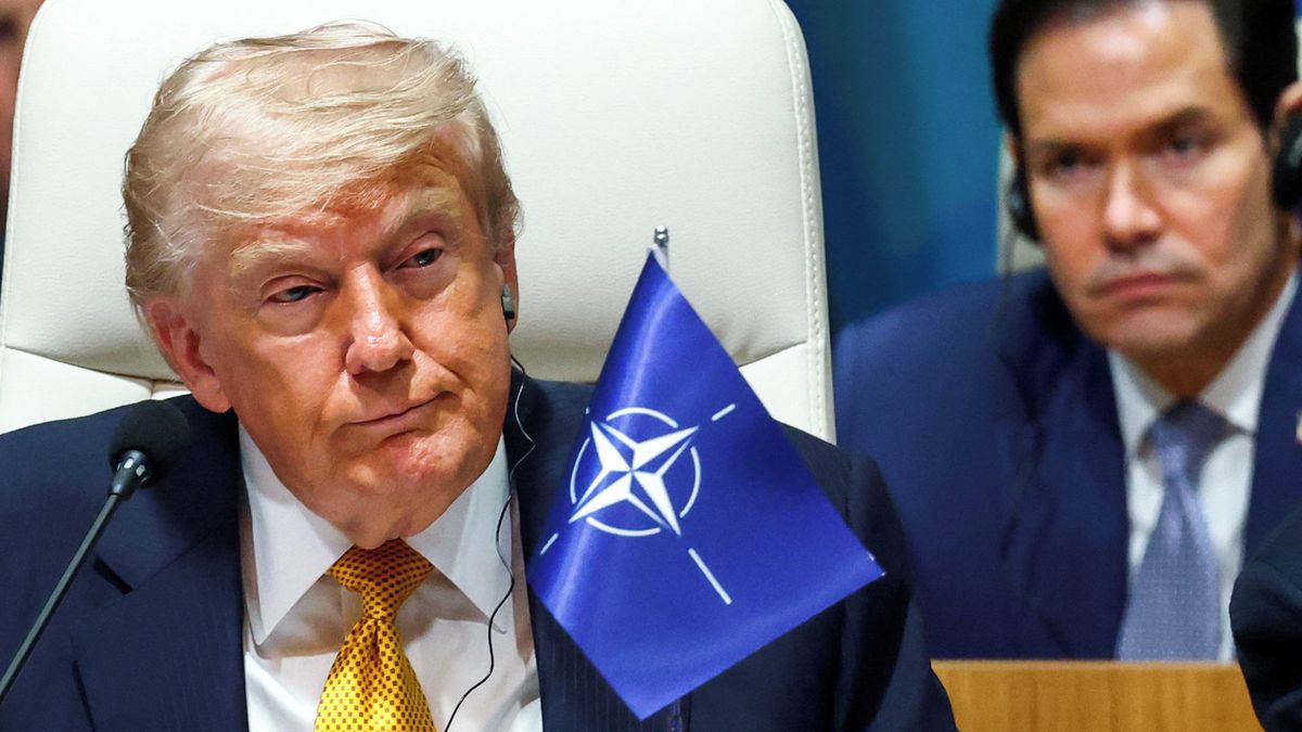 Příští rok summit radši vynecháme, zvažuje NATO kvůli hádkám s Trumpem