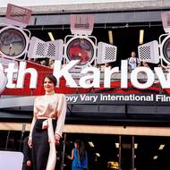 Slavnostní zakončení 60. ročníku Mezinárodního filmového festivalu v Karlových Varech. Na snímku z 11. července 2026 Juliette Binocheová.