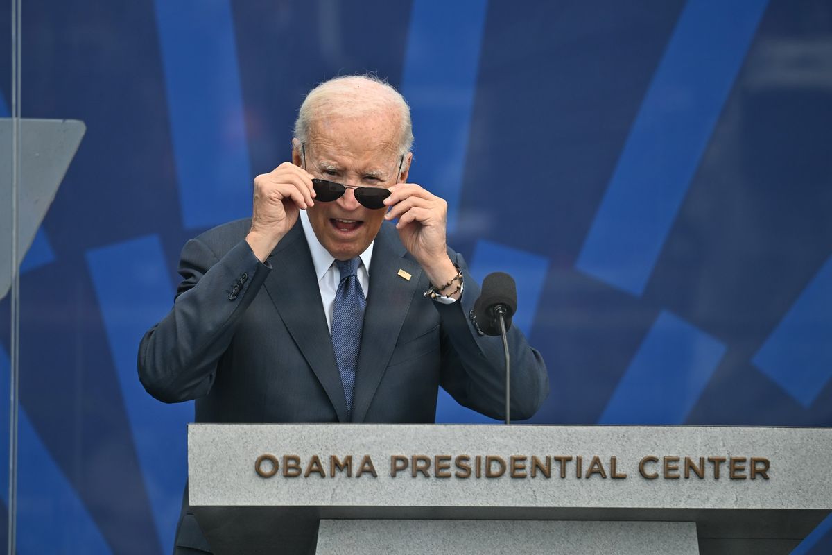 Joe Biden vydá paměti