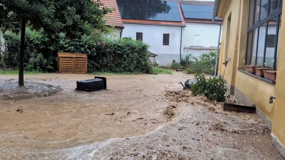 „Jako divoká řeka.“ Chříčí na Plzeňsku se prohnala velká voda třikrát za sebou