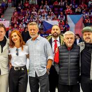 Scenárista Petr Kolečko, Hana Vagnerová, Jiří Langmajer, Michal Suchánek a režisér Vladimír Skórka začali s natáčením filmu Lajna.