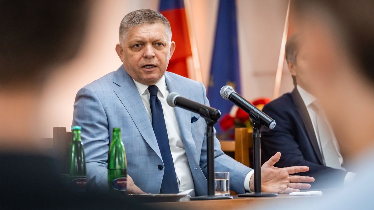 Dýchánek pro panstvo? Ficova vláda bude oslavovat za miliony