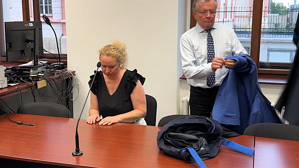 Ženě z Chebska sebrali děti a nutili ji k prostituci. Kuplíři dostali po 20 letech podmínky