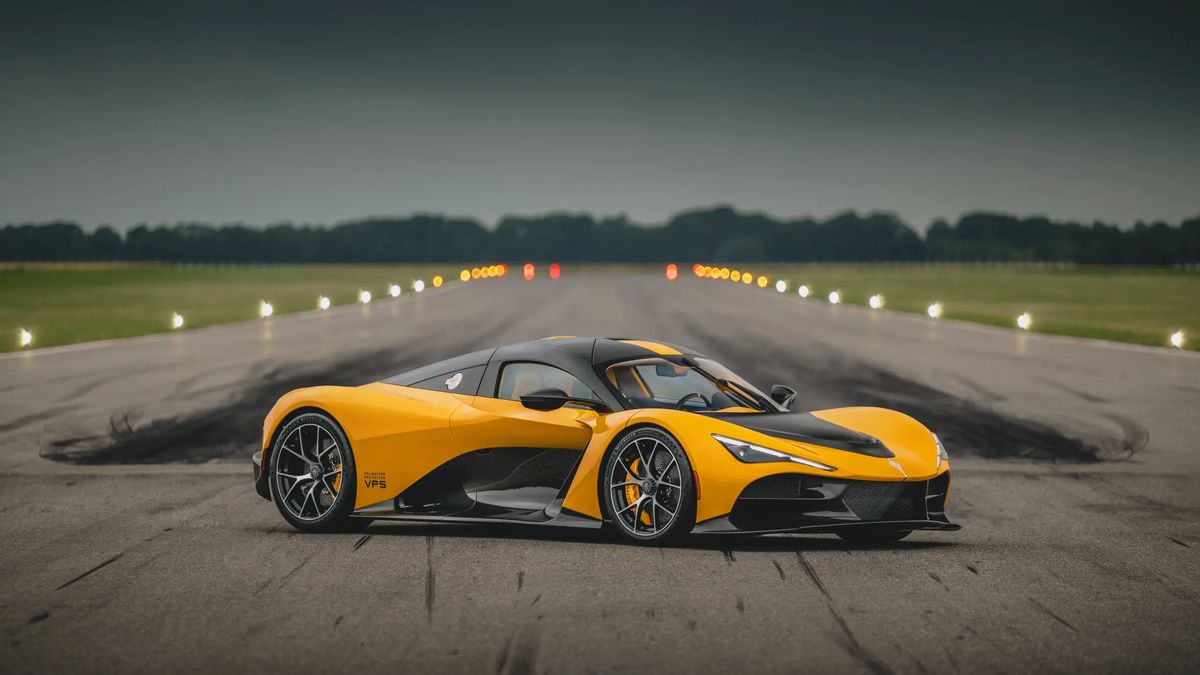 300 km/h dosáhne dřív než běžné auto stovky. Dánský supersport má nejvýkonnější dvanáctiválec na světě