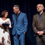 Cenu obdržely od výkonného ředitele festivalu Kryštofa Muchy a uměleckého ředitele Karla Ocha.