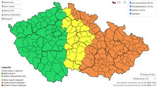 Bouřky se hrnou na východ, hrozí supercely a velké kroupy