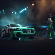 Nejvýraznější byl upravený model Supersports, který odkazoval na automobilovou kulturu i osvětleným podvozkem.