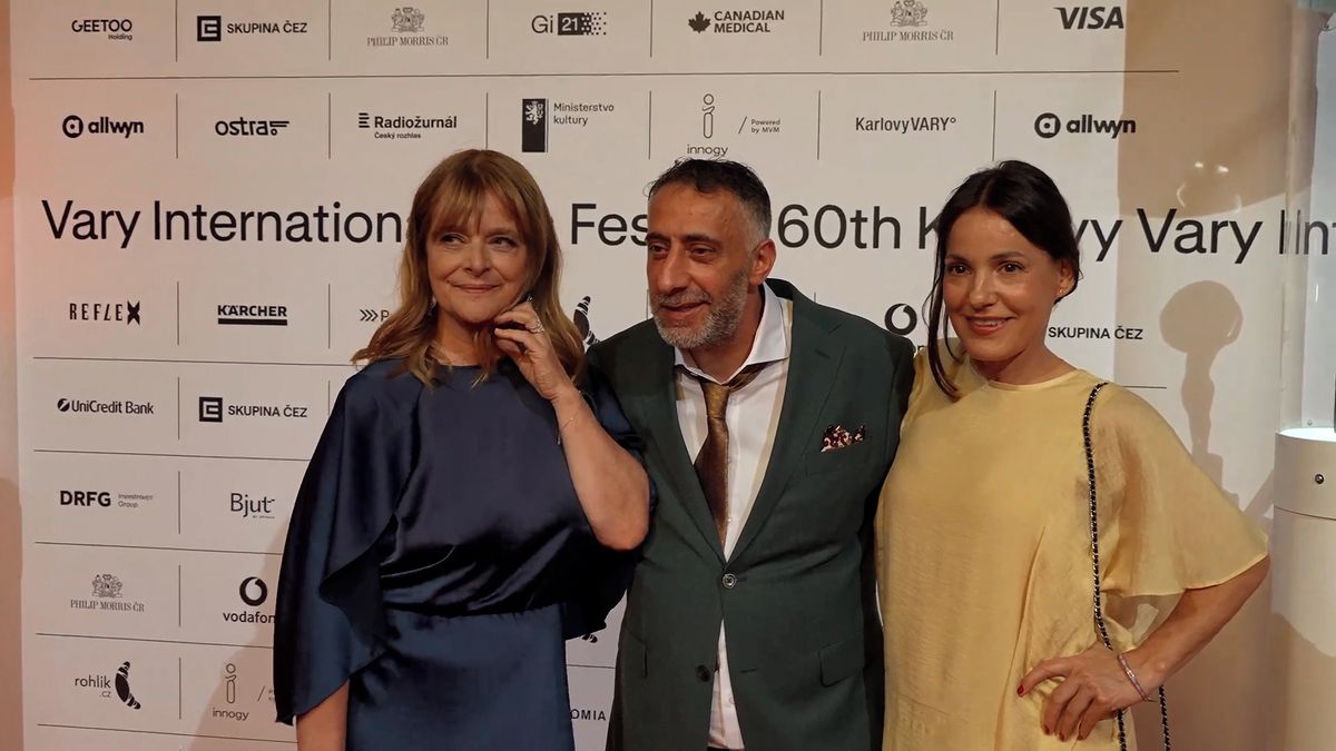 Překvapení ve Varech. Dorazila herečka Nastassja Kinski