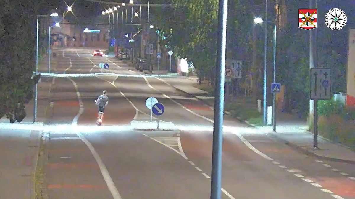 Opilec na elektrokoloběžce machroval v Břeclavi, stopku mu vystavil obrubník. Policisté ukázali video