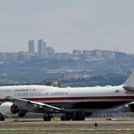 „Nové“ Air Force One je upravený  Boeing 747-8. 